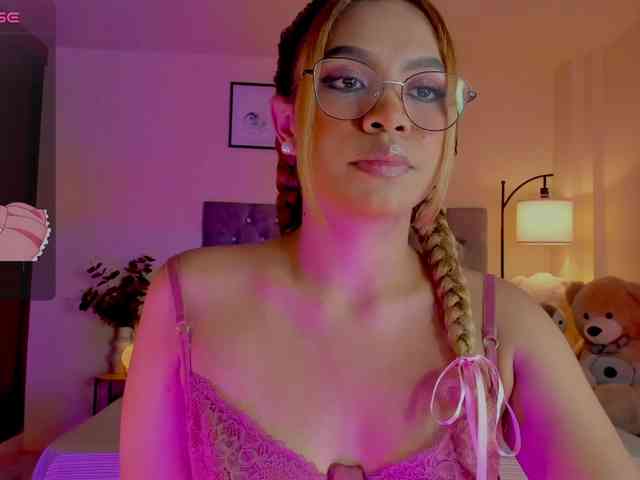 Ximena-sotto webcam