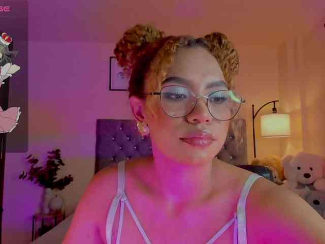 Ximena-sotto webcam