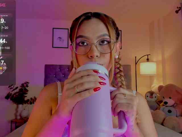 Ximena-sotto webcam