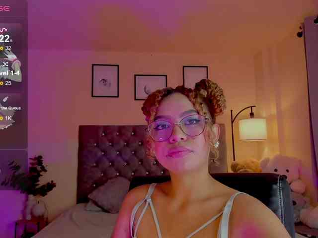 Ximena-sotto webcam