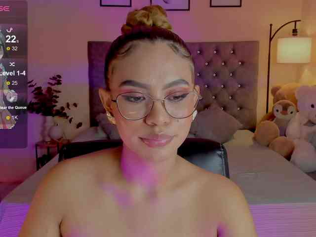 Ximena-sotto webcam