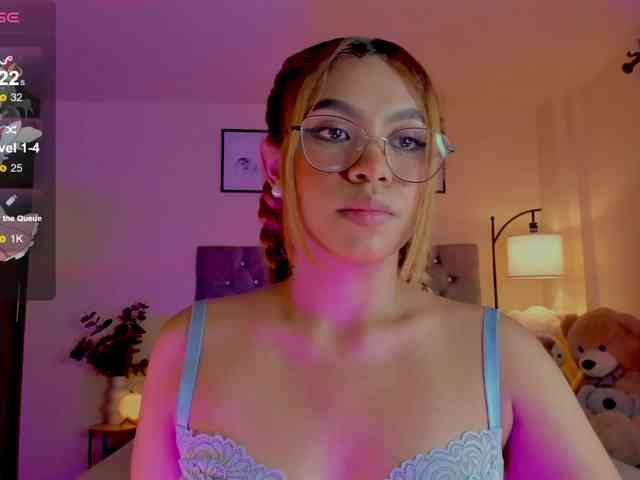 Ximena-sotto webcam