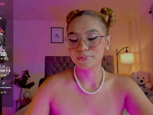 Ximena-sotto webcam