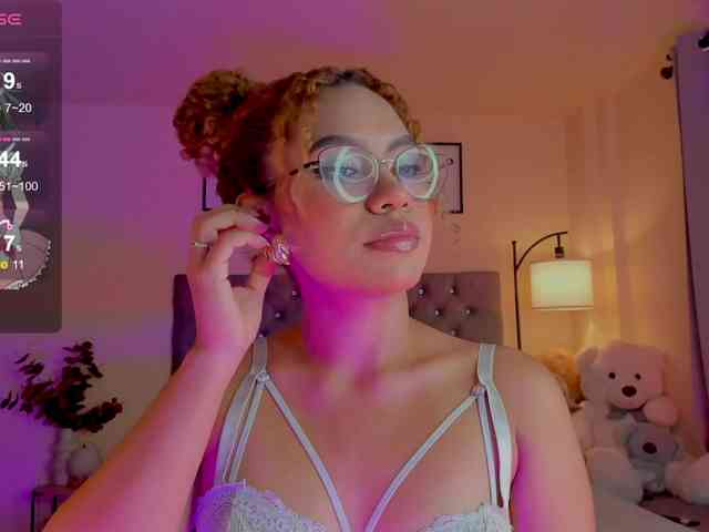 Ximena-sotto webcam