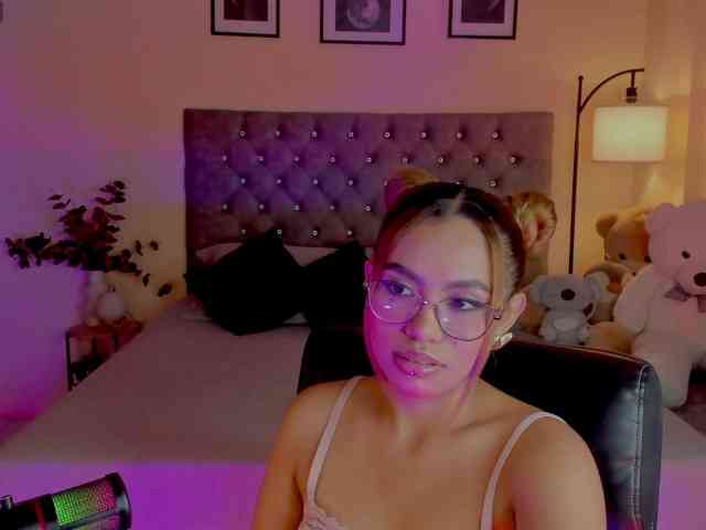 Ximena-sotto webcam