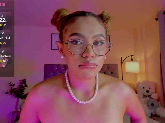 Ximena-sotto webcam
