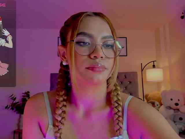 Ximena-sotto webcam