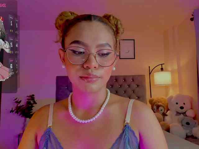 Ximena-sotto webcam