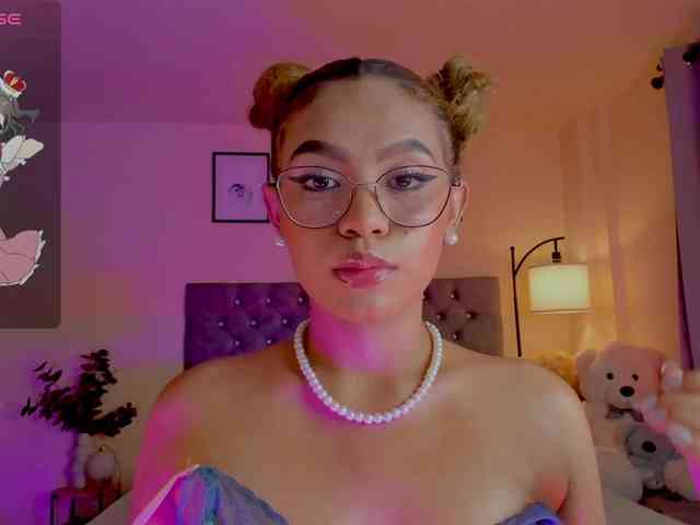 Ximena-sotto webcam