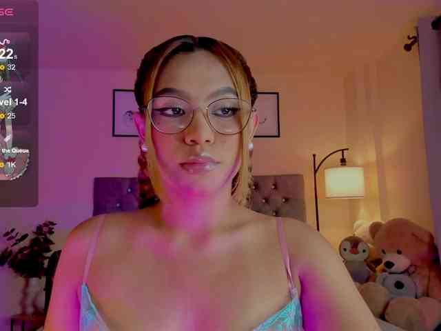 Ximena-sotto webcam