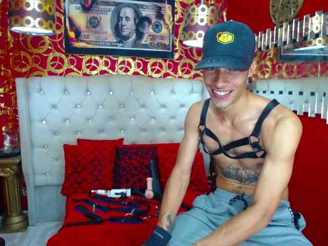 AGRECIT Sex Cam Show