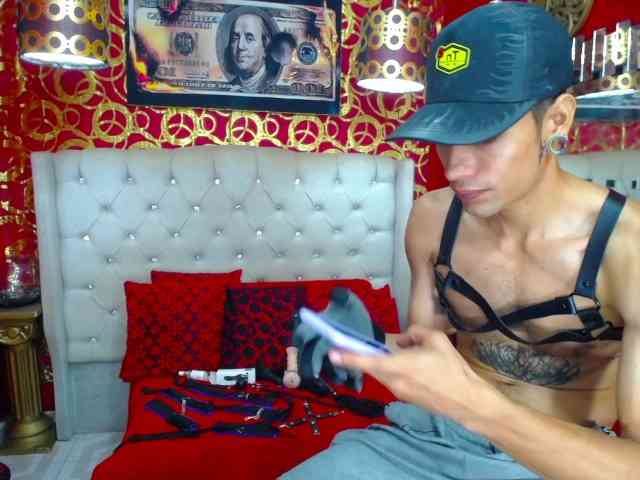 AGRECIT Sex Cam Show