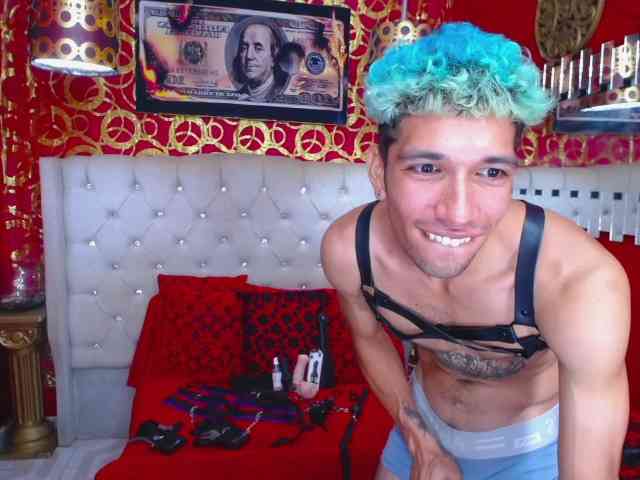 AGRECIT Sex Cam Show