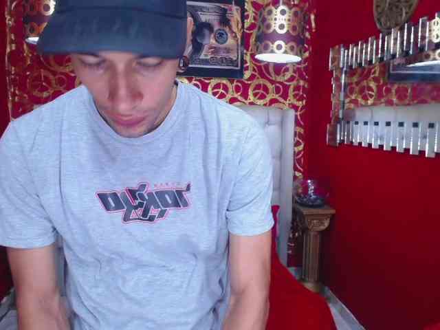 AGRECIT Sex Cam Show