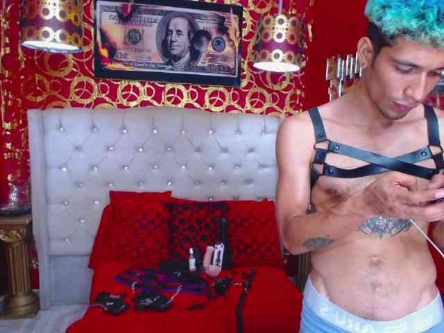 AGRECIT Sex Cam Show