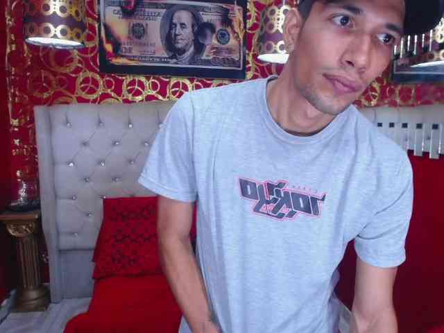 AGRECIT Sex Cam Show