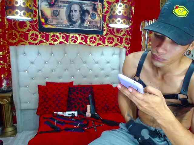 AGRECIT Sex Cam Show