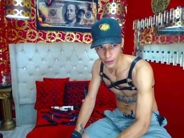 AGRECIT Sex Cam Show