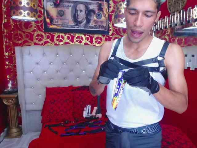 AGRECIT Sex Cam Show