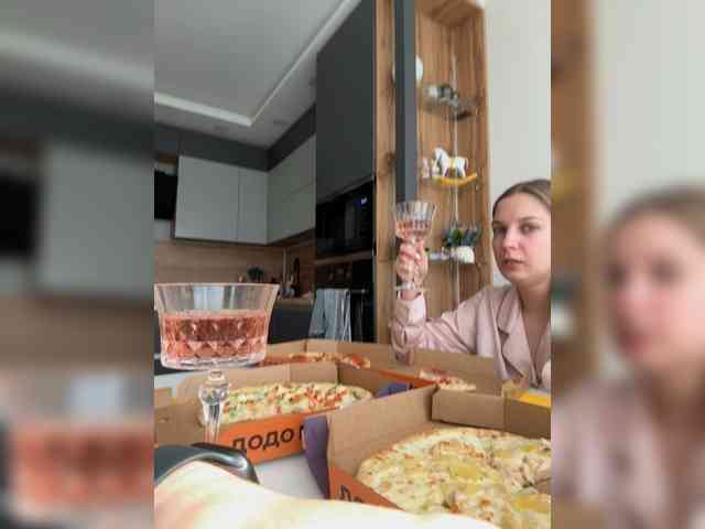 lolave webcam