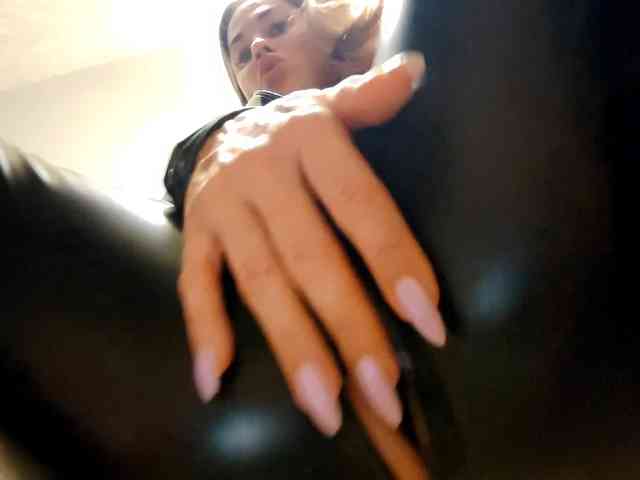 LadyLady96 webcam