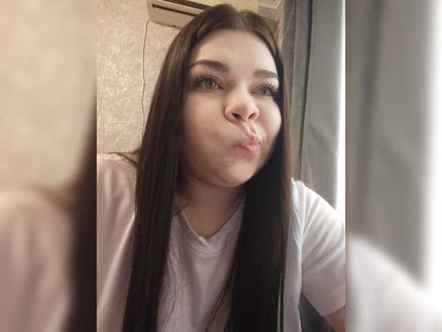 Karina-15 live cam on BongaCams
