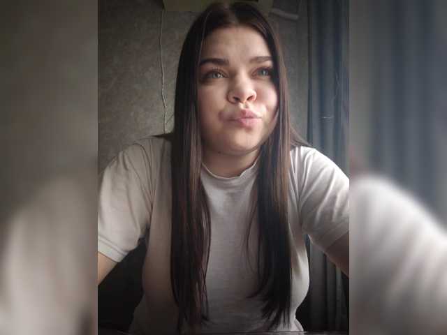 Karina-15 live cam on BongaCams