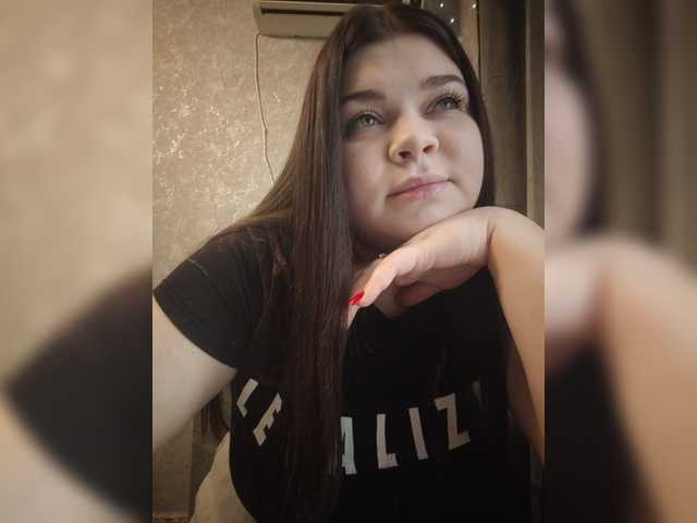 Karina-15 live webcam show