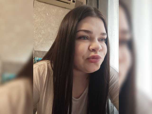 Karina-15 live cam on BongaCams