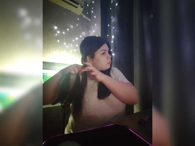 Karina-15 live webcam show