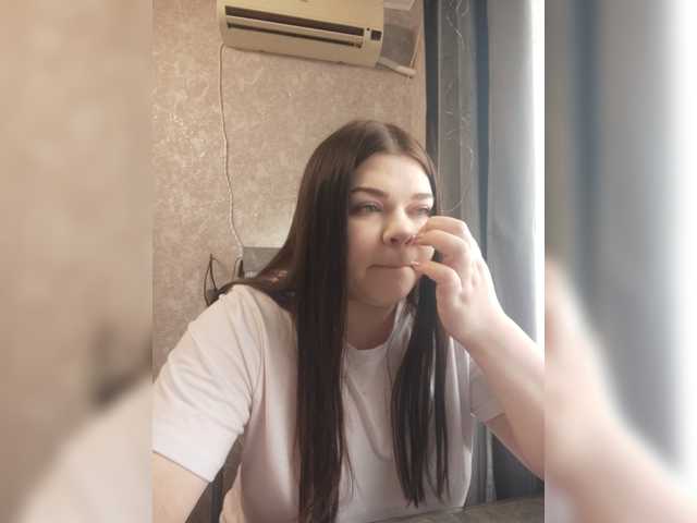 Karina-15 live cam on BongaCams