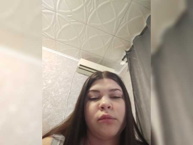Karina-15 live webcam show