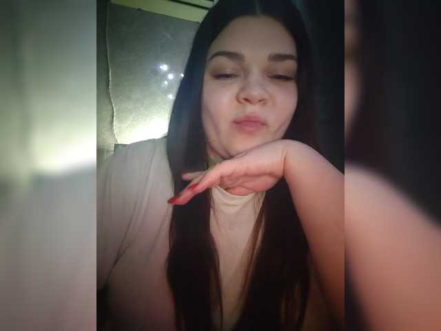 Karina-15 live webcam show