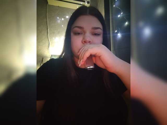 Karina-15 live cam on BongaCams