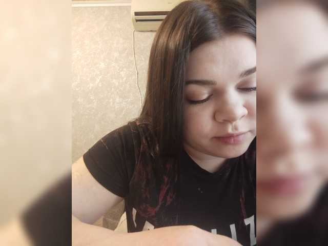 Karina-15 live webcam show