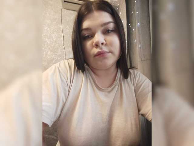 Karina-15 live webcam show