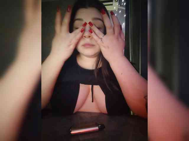 Karina-15 webcam