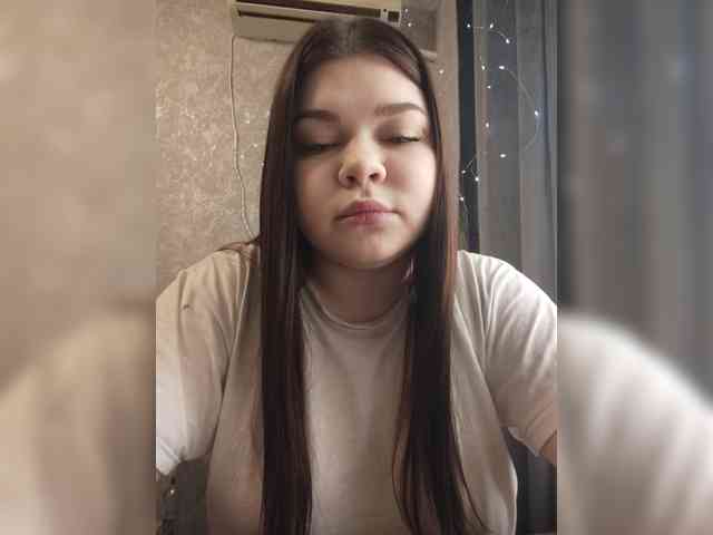 Karina-15 webcam