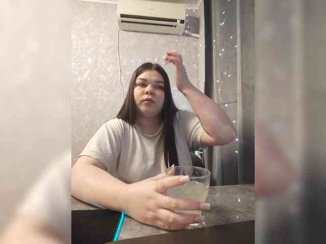 Karina-15 webcam