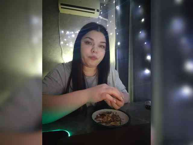 Karina-15 webcam