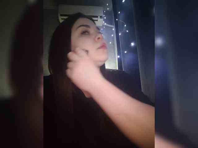 Karina-15 webcam