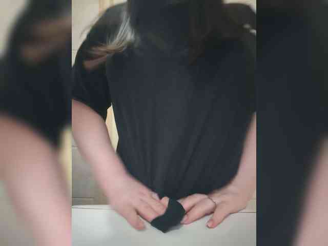 Karina-15 webcam