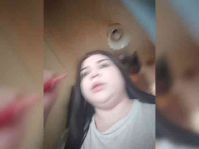Karina-15 webcam
