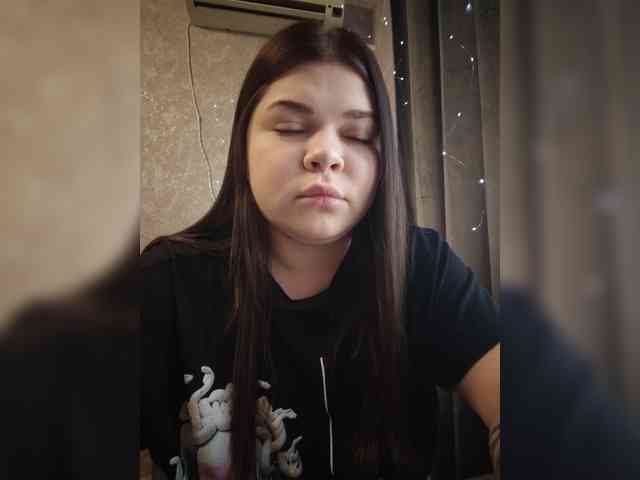 Karina-15 webcam