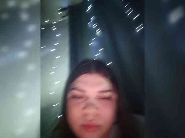 Karina-15 webcam