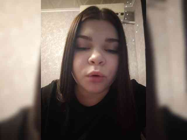 Karina-15 webcam