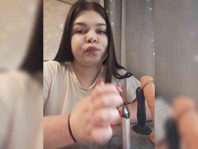 Karina-15 webcam