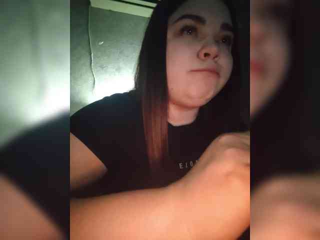 Karina-15 webcam