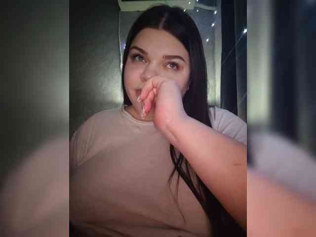 Karina-15 webcam