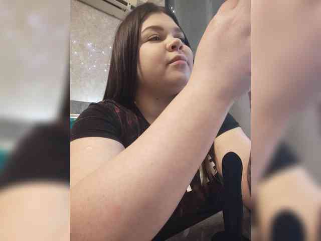 Karina-15 webcam